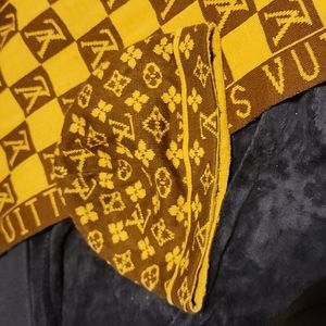 ReversablecScarf and Hat Set